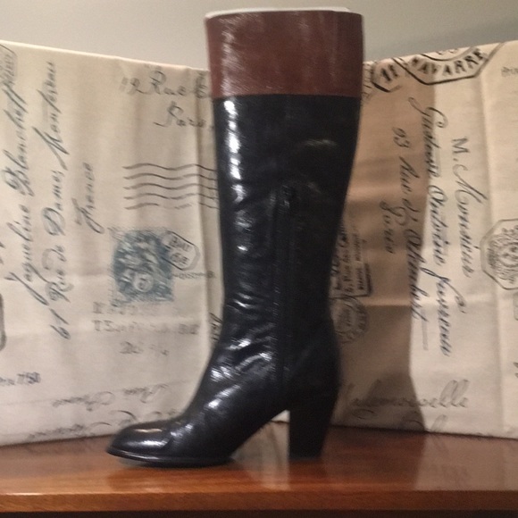 Never Worn Caressa Greer boots - Picture 2 of 3